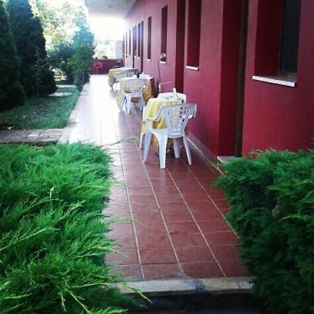 Agriturismo Beethoven Noci Bagian luar foto